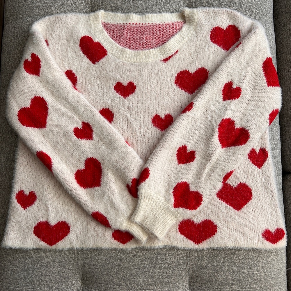 Cozy Heart Pattern Sweater